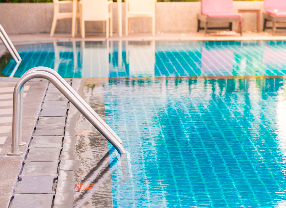 Befüllen von Schwimmbecken
